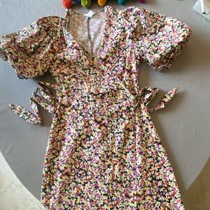 Floral Puff sleeves wrap dress